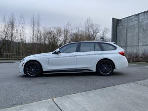 BMW 330i xDrive Touring M Sport 2017 года  (NA)
